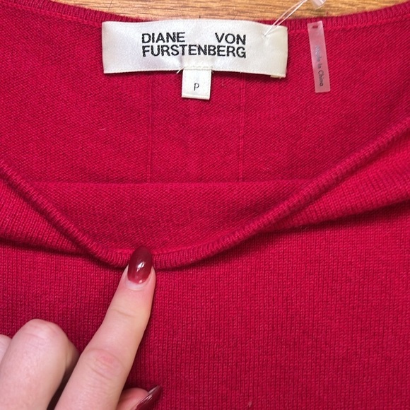 Diane Von Furstenberg Red Cashmere Cottage-Core Long Sleeve Old Money Sweater CC - Picture 2 of 3